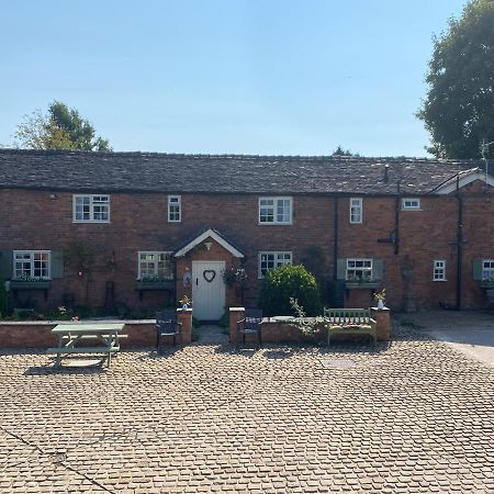 Bank Farm Cottages ナントウィッチ エクステリア 写真