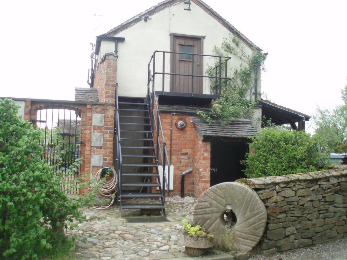 Bank Farm Cottages ナントウィッチ エクステリア 写真