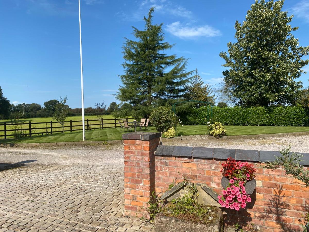 Bank Farm Cottages ナントウィッチ エクステリア 写真